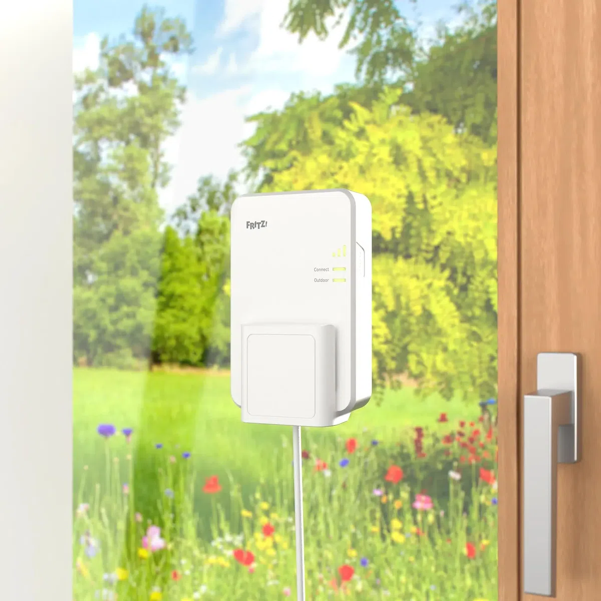 FRITZ!Repeater 1610 Outdoor | erhöht WLAN-Reichweite im Außen- und Innenbereich | Wi-Fi 6 mit bis zu 3.000 MBit/s | Staub- und spritzwassergeschützt | Power Over Ethernet | deutschsprachige Version