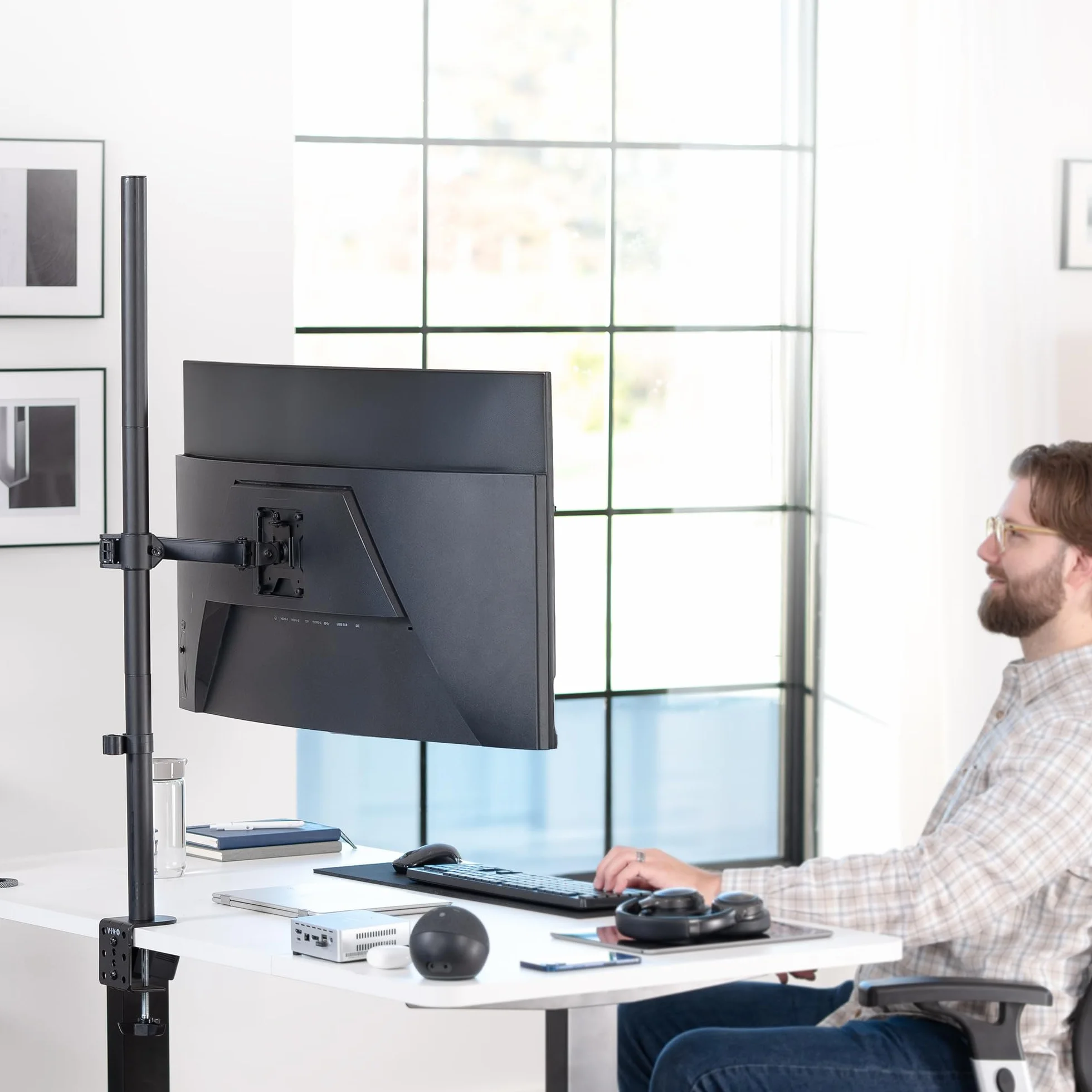 VIVO Stand-V011 Monitor-Schreibtischhalterung, 99,1 cm (39 Zoll) Stange, voll verstellbar, neigbar und schwenkbar, für Bildschirme von 33 bis 81,3 cm (13 bis 32 Zoll) mit VESA-Befestigung, Schwarz