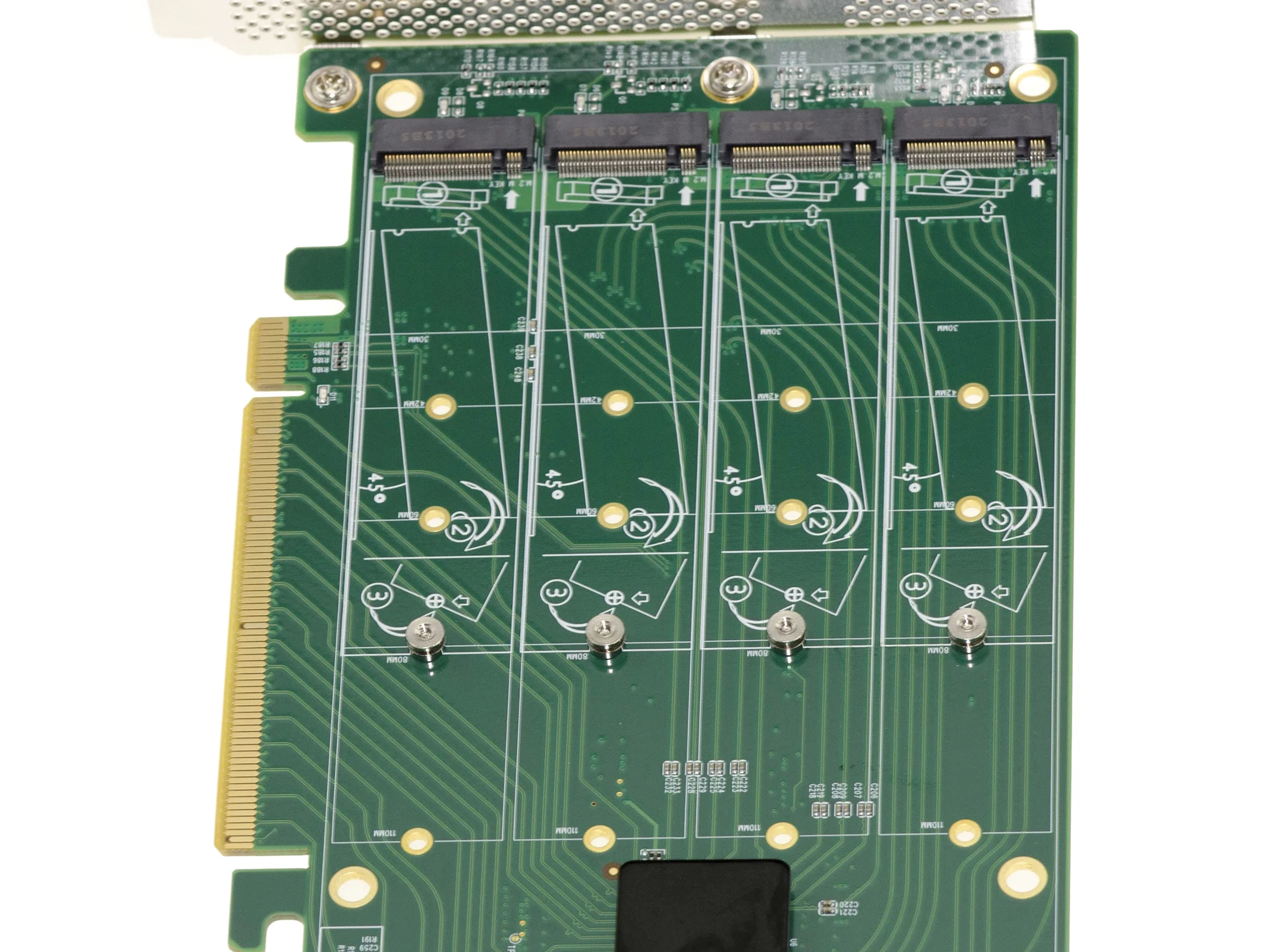 KALEA-INFORMATIQUE PCIe x16 M2-Controller-Karte für 4 M.2 NVMe M Key SSDs mit PLX PEX 8747 Chipsatz - 32GB für Jede SSD, 128G insgesamt.