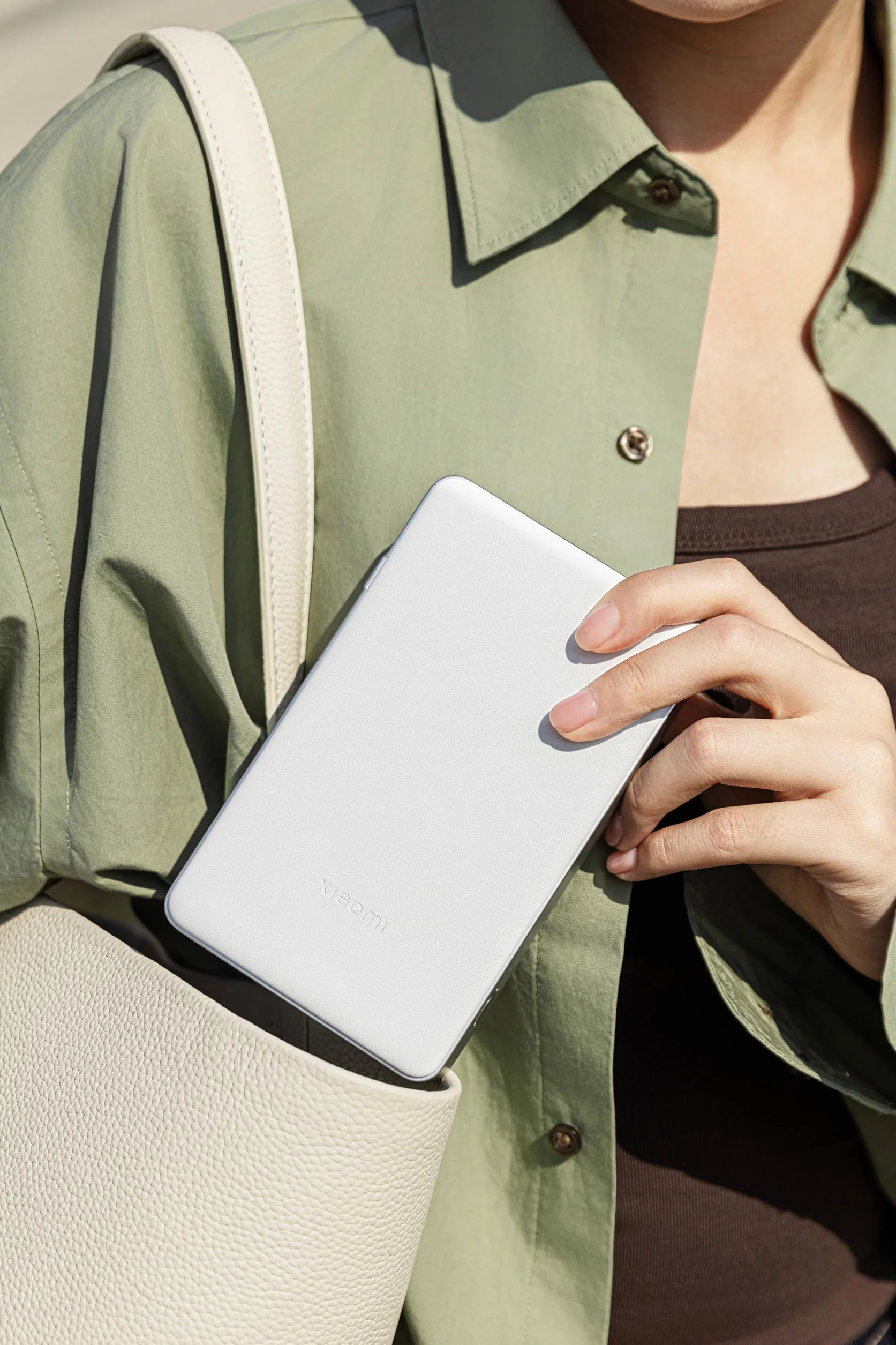 XIAOMI Portable Photo Printer Pro, hochauflösender und schneller Druck, helles Display, Bluetooth-Verbindung mit Mehreren Benutzern, 880 mAh, 1 Paket Fotopapier enthalten