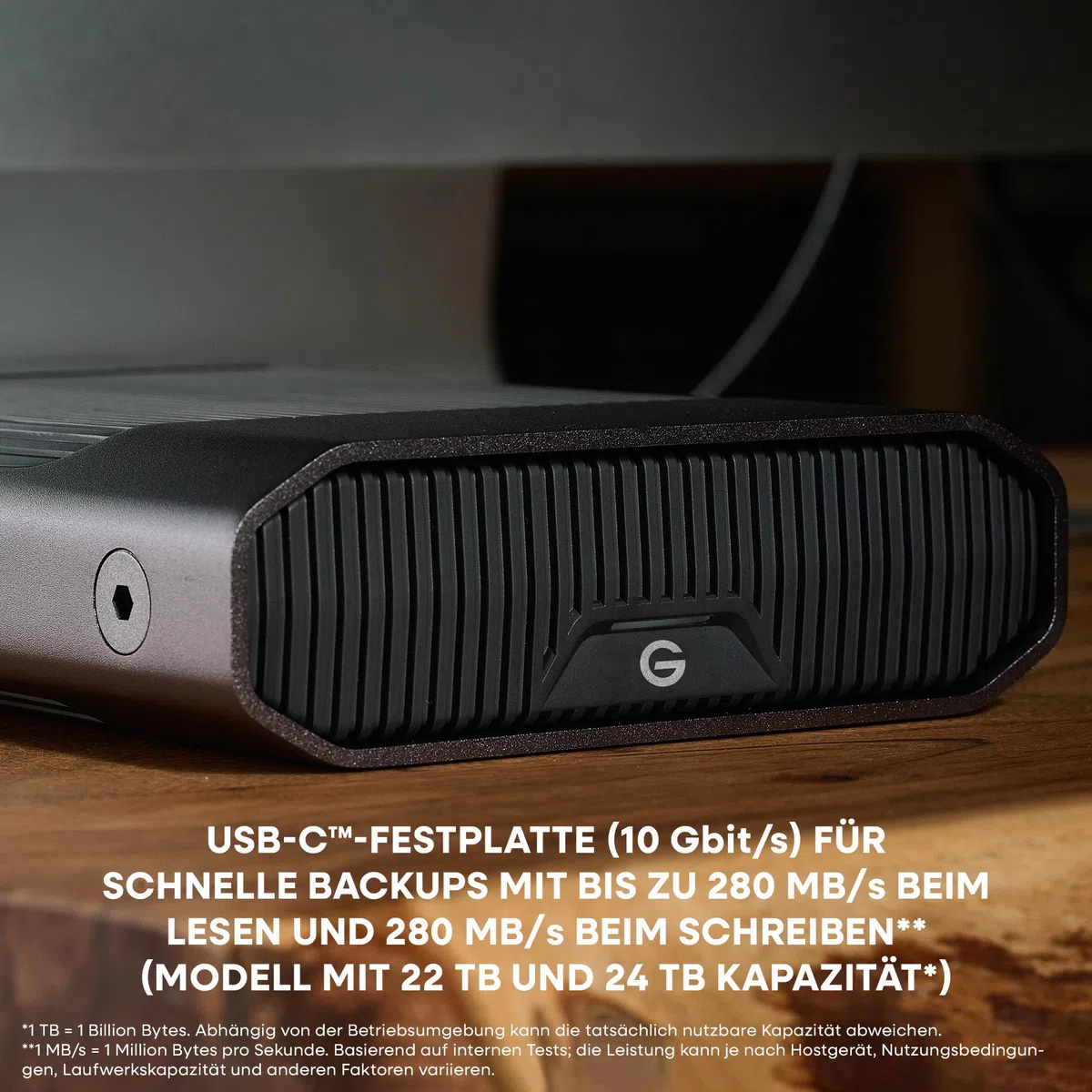 SanDisk PROFESSIONAL G-DRIVE 12 TB Desktop-Festplatte (250 MB/s Lese- und Schreibgeschwindigkeit; USB-C auf USB-C-Kabel; Kurzanleitung; Netzteil und Kabel; 3 Jahre Garantie)