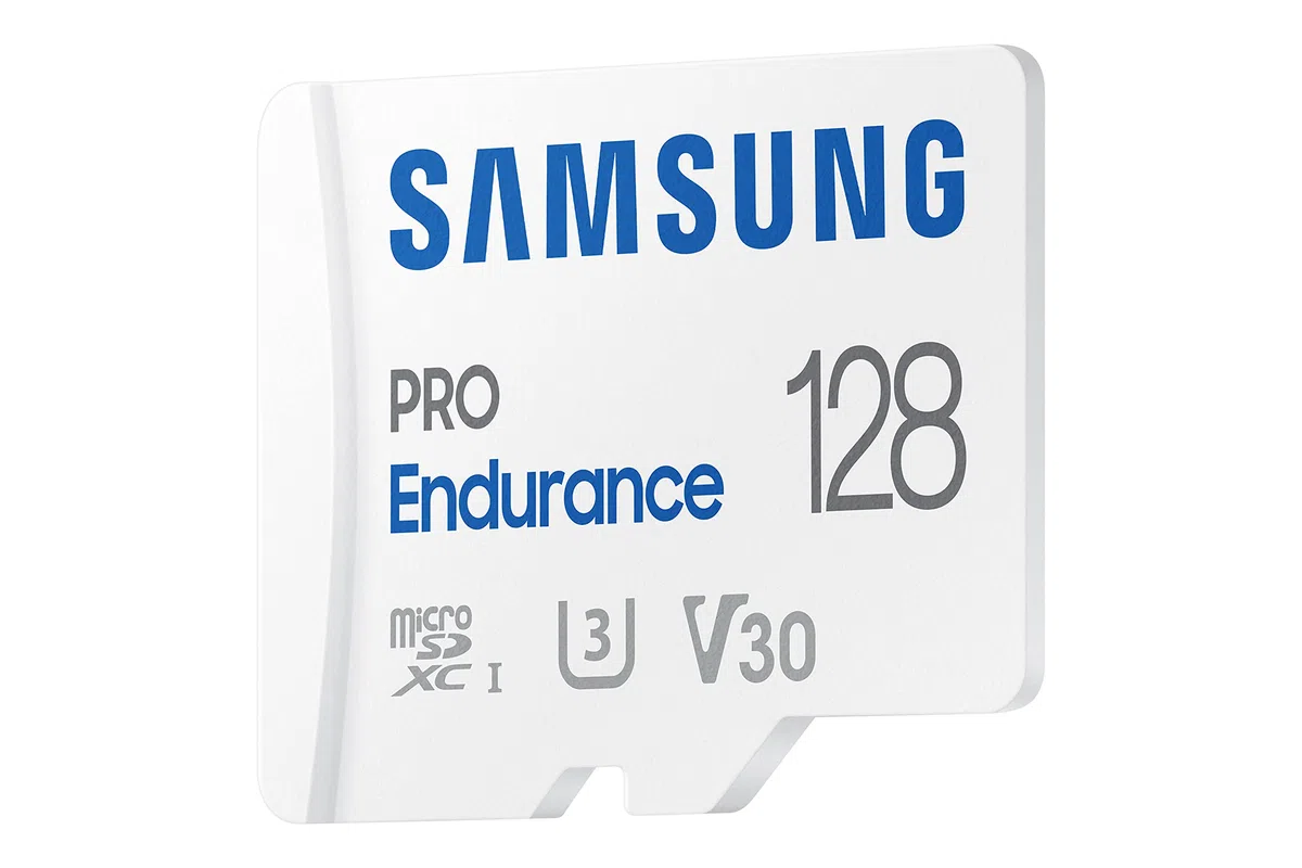 Samsung PRO Endurance microSD-Karte + SD-Adapter, 128 GB, Für Videoüberwachungssysteme, Dashcams und Bodycams,UHS-I U3, Full HD & 4K UHD, 100 MB/s Lesen, 40 MB/s Schreiben, MB-MJ128KA/EU