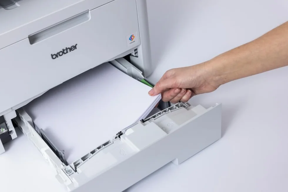 Brother MFC-L8390CDW Professionelles und kompaktes 4-in-1 Farb-LED-Multifunktionsgerät (Drucker, Scanner, Kopierer, Fax, 30 Seiten/Min.) weiß/grau