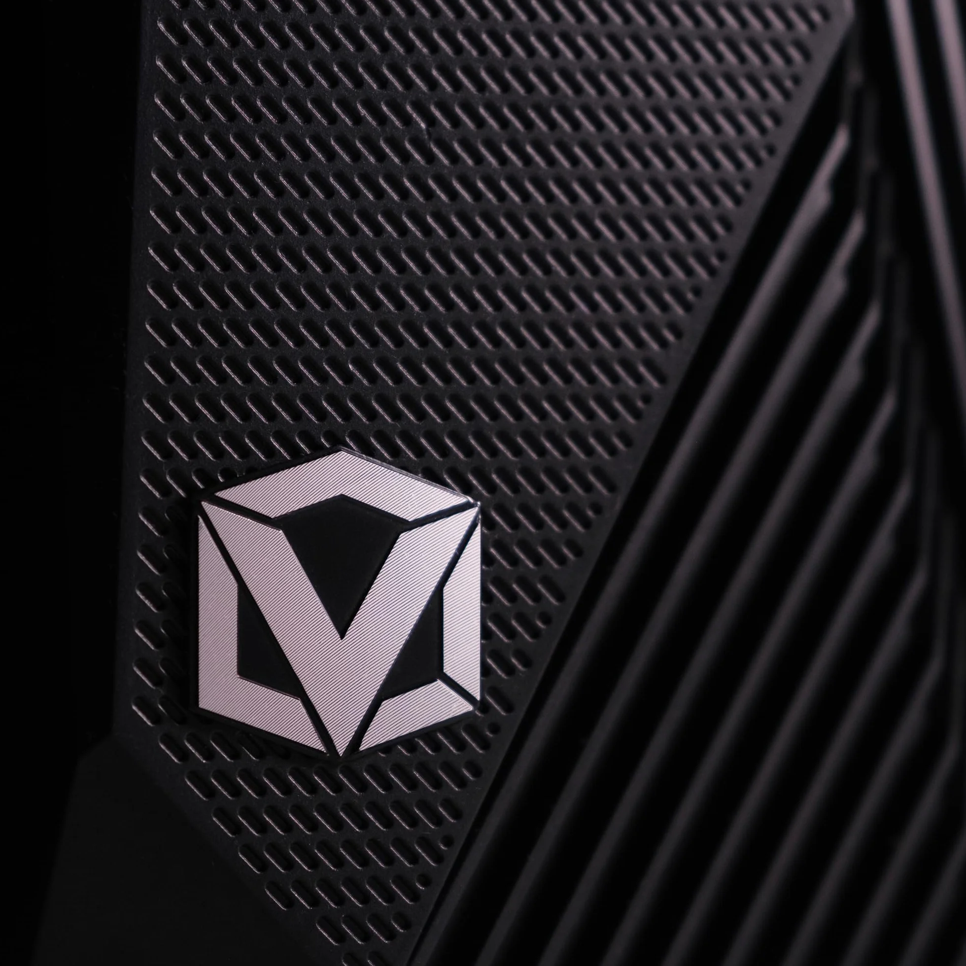 Vibox I-32 Gaming PC Set Komplett • Monitor 22 Zoll • AMD Ryzen 3 3200G 4-Kern • Radeon Vega 8 • 16GB RAM • 1TB SSD • Windows 11 • WLAN 6 + Bluetooth 5.4