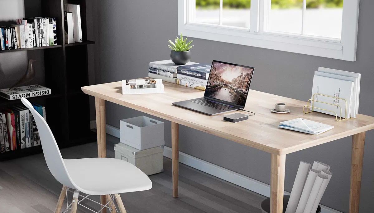 LaCie Mobile Drive Moon 1TB, Tragbare Externe Festplatte, 2.5 Zoll, Mac & PC, silber, inkl. Data Rescue Service (STLP1000400)