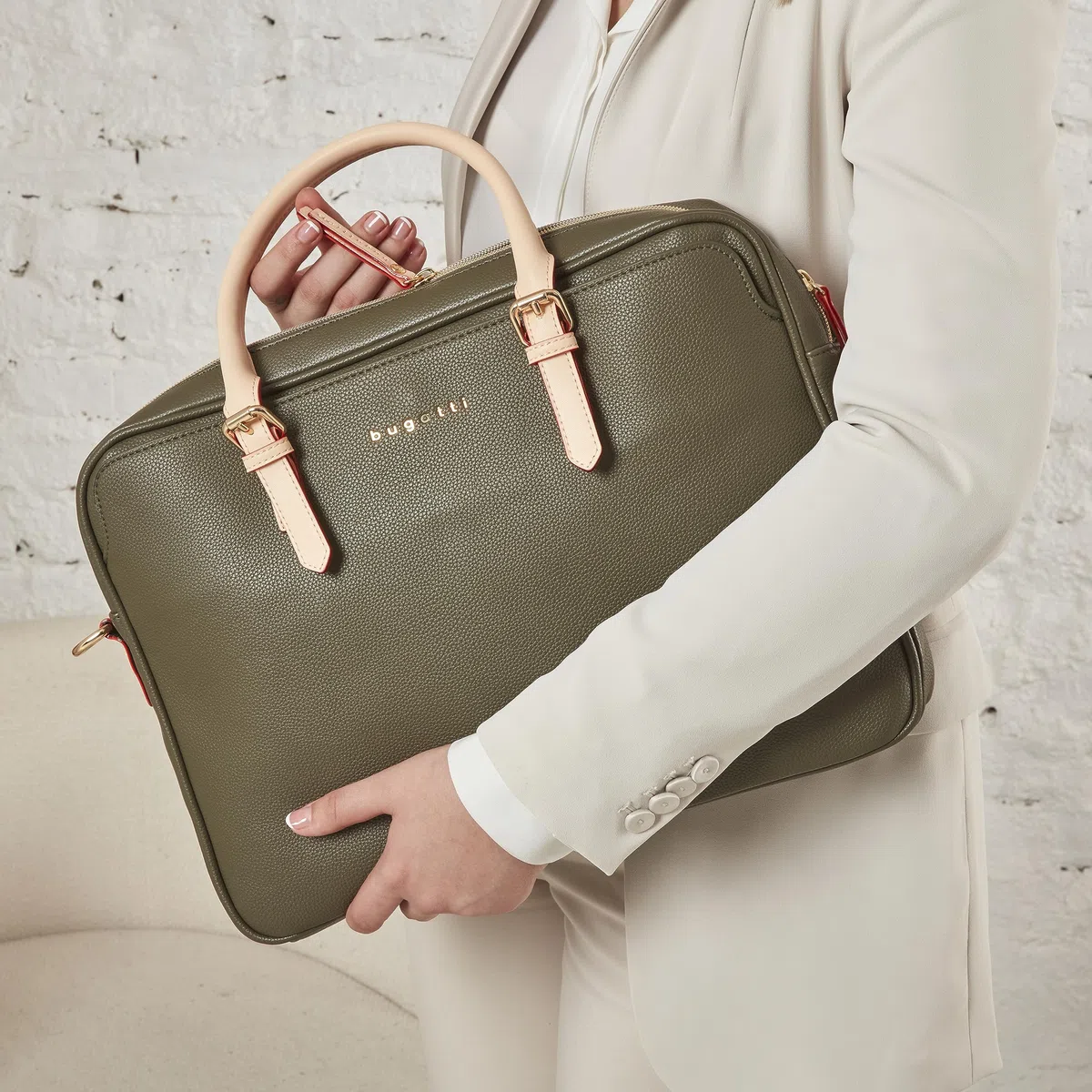 bugatti Ella Businesstasche 15", Aktentasche aus Kunstleder mit Laptopfach, schwarz