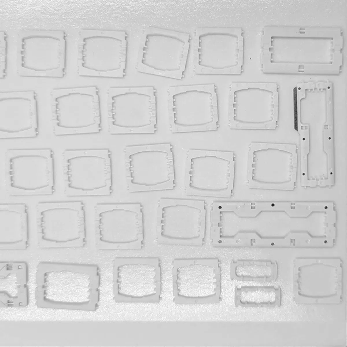 Generisch MacBook Pro Tasten & Scharniere Reparaturset für A1708 (1 Stück)