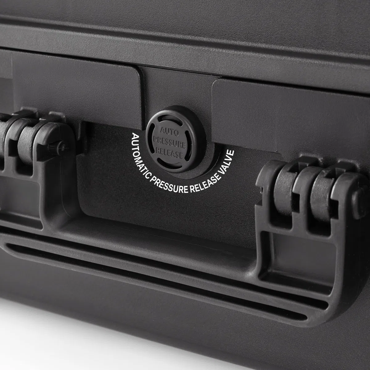 TOMcase Laptop Koffer 14-18 Zoll IP67 - Wasserdichter Hartschalenkoffer für Notebook, MacBook & Zubehör – Stoßfester Outdoor Transportkoffer mit Schaumstoffeinlage - Staubdicht - Made in Germany