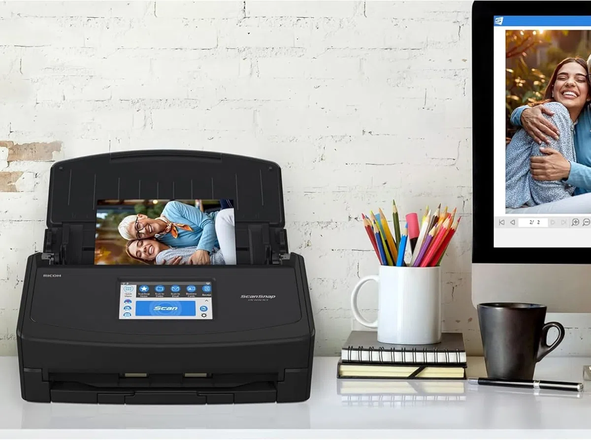ScanSnap iX1600 Profi-Büroscanner A4 – Hochleistungs-Duplex-Dokumentenscanner mit 50-Blatt ADF, 40 ppm, Touchscreen, WLAN & Cloud-Anbindung, USB 3.2, Schwarz