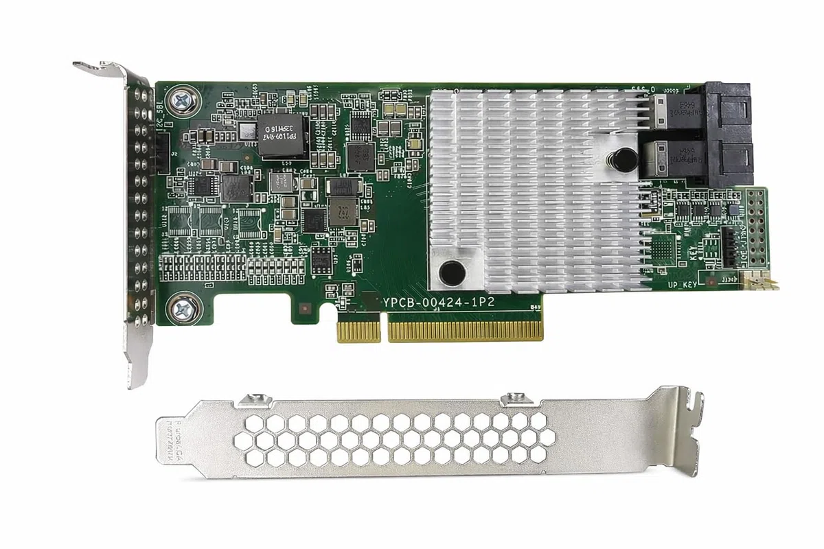 LSI Broadcom SAS 9300-8i 8-Port 12Gb/s SATA + SAS PCI-Express 3.0 Low Profile Host-Bus-Adapter