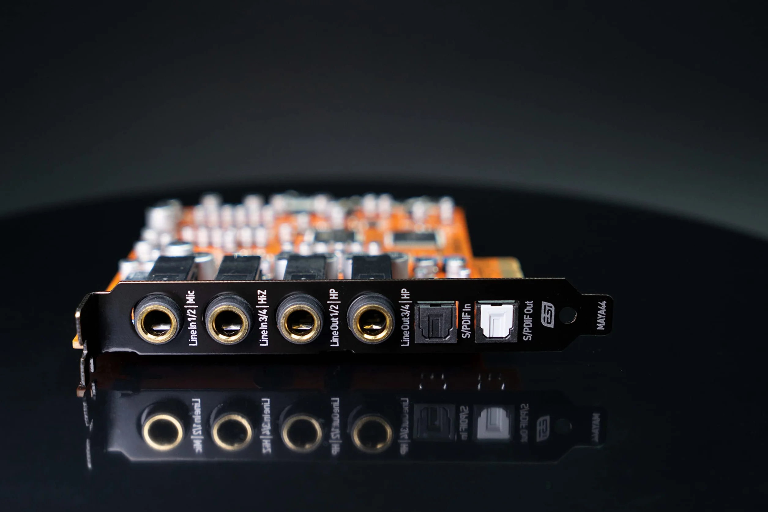 ESI MAYA44 eX | 24-bit/96kHz PCIe-Audiokarte mit 4 Ein-/Ausgängen