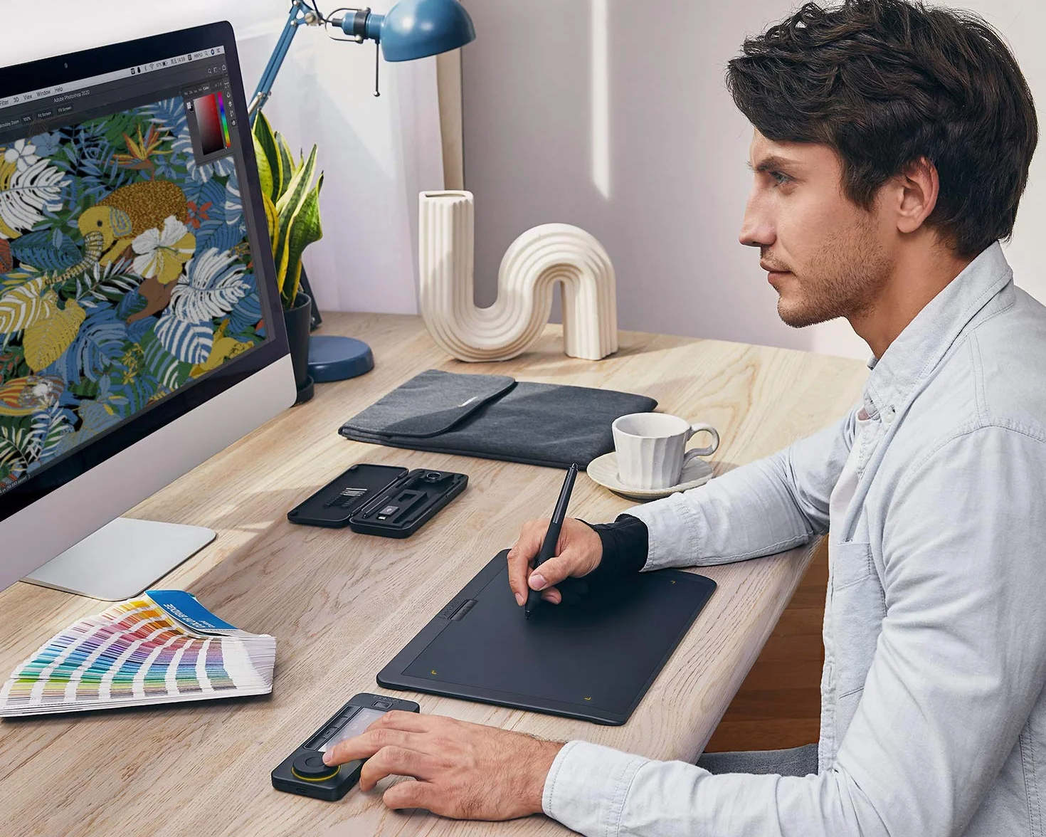 Xencelabs Quick Keys für Grafiktablett Zeichentablets Fernbedienung mit OLED-Display Programmierbares Tastaturfeld Anpassbare Shortcut-Tasten programmierbare Tastatur für Grafiktablets PC Laptop