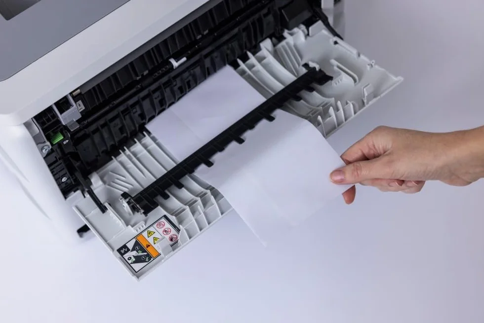 Brother HL-L8240CDW Professioneller und kompakter Farb-LED-Drucker mit WLAN/LAN (30 Seiten/Min.) weiß/grau