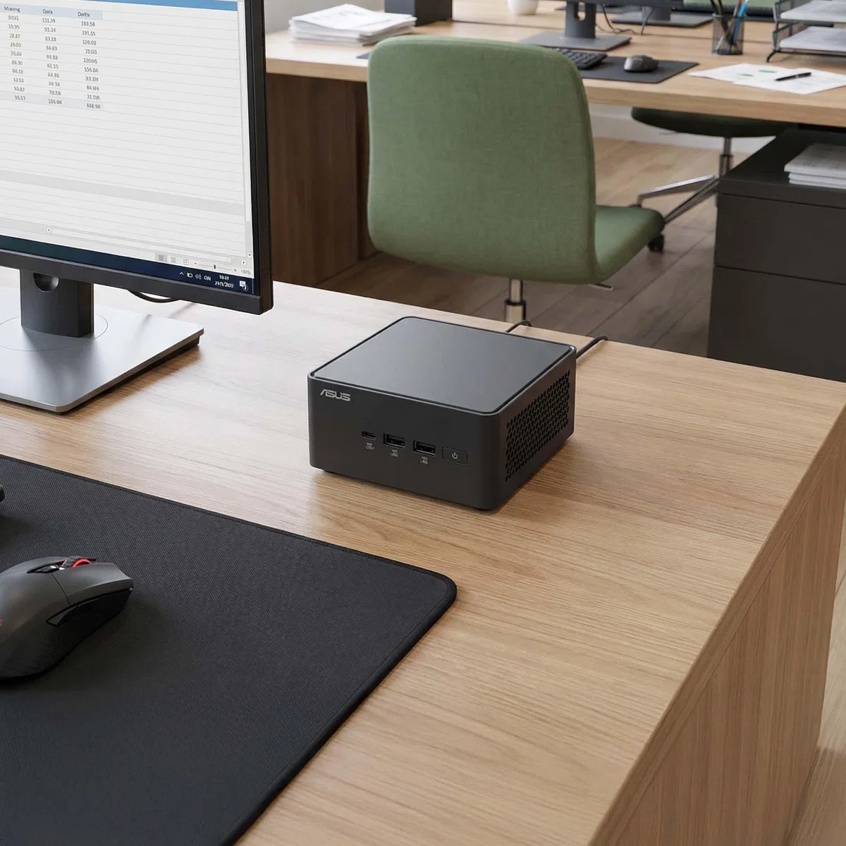 ASUS Mini PC | NUC 15 Pro | Schwarz | Core 5 210H | RAM: 16GB | SSD: 500GB | Windows 11 Pro | Sicherungsstick